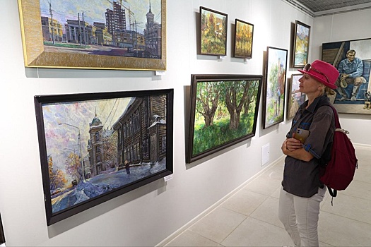 На выставке "295 лет Барнаулу" показали "незлобивый город"