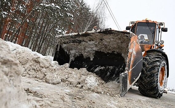Стало известно, какие улицы Казани отчистят от снега сегодня