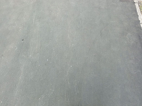 На Богородском Вале переделали слишком крутой переход от парковки к тротуару