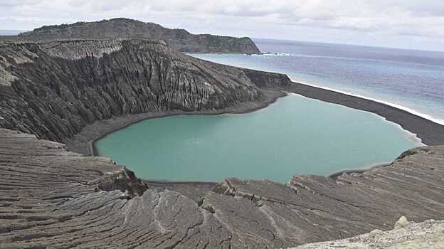 Ученые создали модель вулканического острова