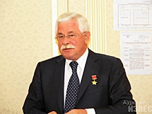 «Во всех газетах пишут, что губернатор пьет до безумия». Экс глава Курской области Александр Руцкой раскритиковал Александра Михайлова