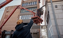 В Курске на улице Дзержинского демонтировали незаконные рекламные щиты