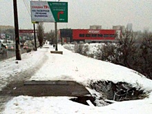 «Сломали дамбу ради колодца»: в Волгограде растущий коммунальный провал ползет ко Второй продольной