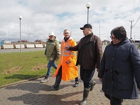 Владислав Шапша принял участие в закладке липовой аллеи на территории строящегося кампуса КФ МГТУ им. Н.Э Баумана