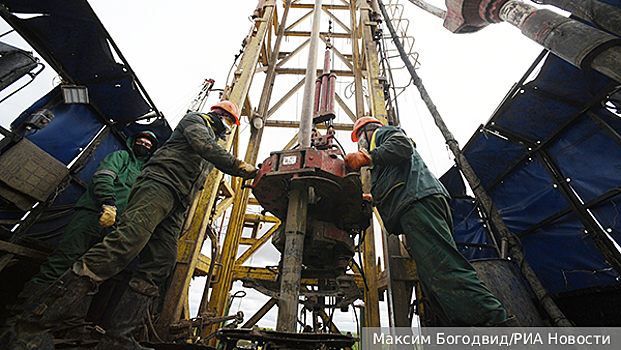 Мировые корпорации отменили похороны нефти