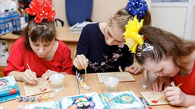 Волонтёры «Газпромнефть-Развития» исполнили заветные желания особенных детей