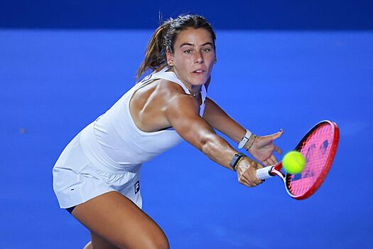 Наварро — вторая теннисистка в WTA, обыгравшая Швёнтек в решающем сете с «баранкой»