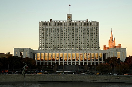 Здание Дома правительства России на Краснопресненской набережной реконструируют