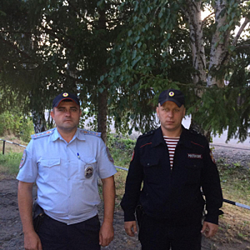 В Омской области сотрудники полиции и Росгвардии спасли девочку, тонувшую в реке Омь