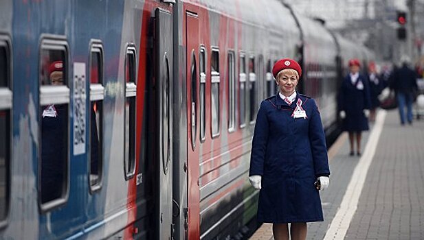На ж/д вокзалах Москвы сообщения дублируют на английском