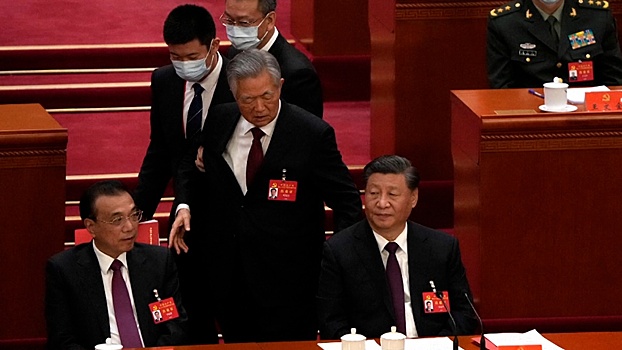 Китайское предупреждение или рука помощи: что стоит за инцидентом с экс-лидером КНР Ху Цзиньтао