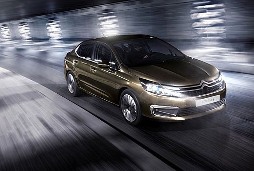 В России отзывают Citroen C4 из-за "незаконных" фар