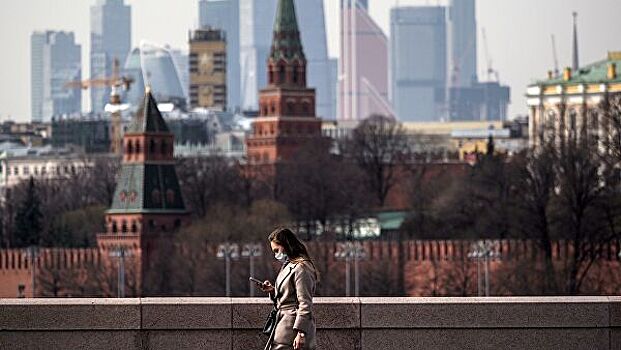 Главврач назвала срок окончания пандемии в Москве