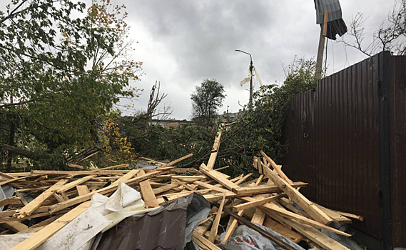 В Кореневском районе Курской области ураган разрушил библиотеку