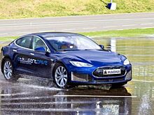 Magna дала Tesla Model S три электромотора взамен двух
