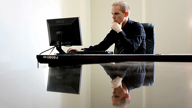 ИГ пытается вербовать в России переводчиков и программистов