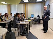 К новоуренгойским «Роснефть-классам» с лекциями приехали преподаватели из Москвы