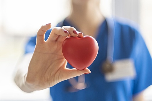 Ученый Болков объяснил, почему хронические болезни молодеют