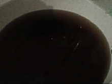 Жители Ноябрьска жалуются на ржавую воду в кранах