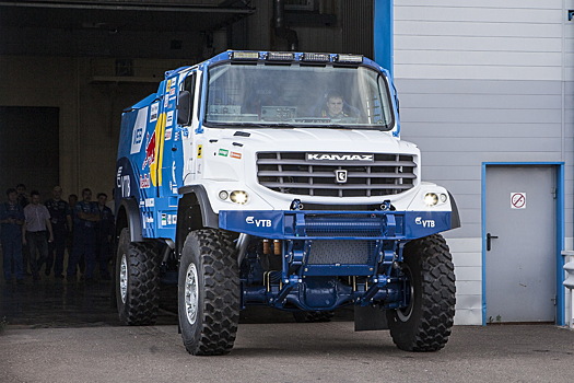 КАМАЗ готовит для «Дакара» новый грузовик с кабиной от Mercedes-Benz