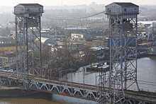 Сам себе гаишник: калининградка предложила способ борьбы с пробками у двухъярусного моста