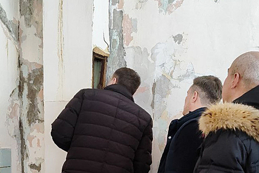 Бастрыкин взял на контроль дело о школе с протекшей крышей в Бердске