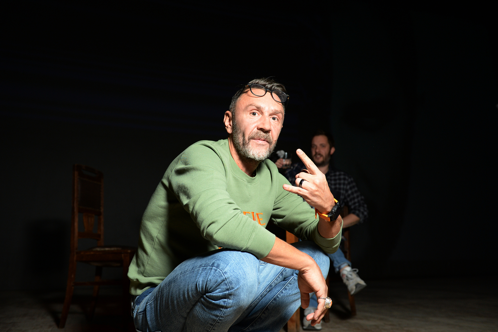 Можно все, но по закону: адвокат прокомментировал отказ Шнурову в алкоголе и жирной пище перед концертами