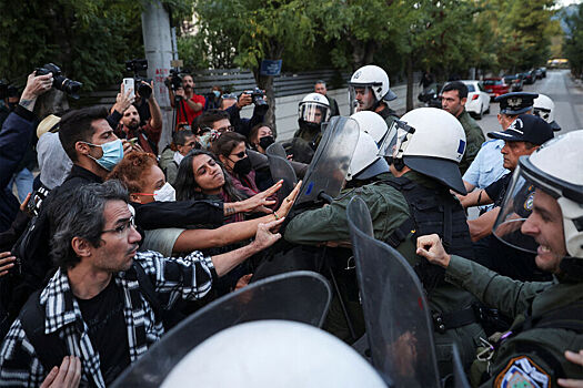 Митинг в Афинах в поддержку Палестины привел к стычкам с полицией