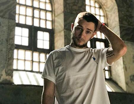 Звезда сериала «Закон каменных джунглей» лишился статуса холостяка