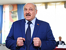 Лукашенко велел соблюдать дисциплину и молиться из-за военной ситуации