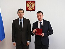 Супруг погибшей курской журналистки Юлии Кузнецовой получил ее орден Мужества