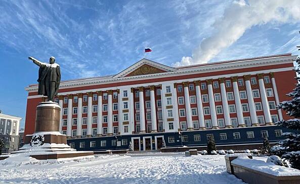 Эксперт Евстафьев заявил, что Франция находится в геополитическом тупике
