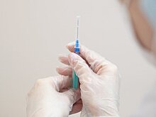 Главное о коронавирусе на 9 сентября: штраф бару в Казани за работу после 00.00, в мире ввели 5,5 млрд вакцин