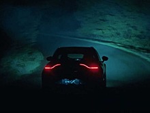 Aston Martin показал новый кроссовер DBX в движении
