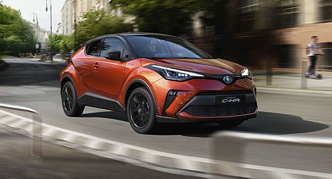 Обновлённый Toyota C-HR 2020: Новая внешность, старая «начинка»