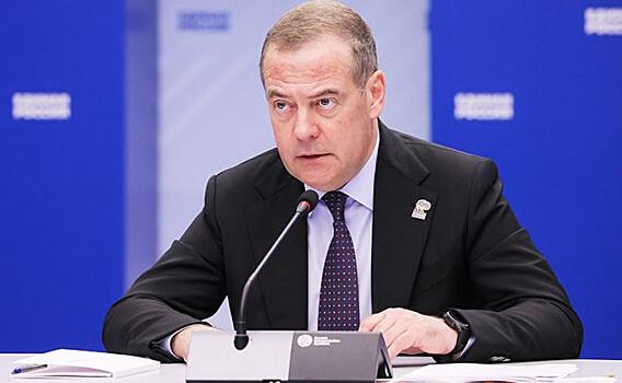 Медведев: У России есть основания предъявить Хельсинки требования о репарациях