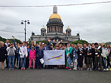 500 калининградских школьников посетили Москву и Санкт-Петербург
