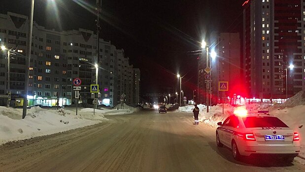 В Кирове разыскивают водителя, который сбил девушку на пешеходном переходе в Чистых Прудах