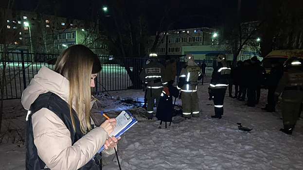 Глава Балаковского района поручил установить, как у школы появилась промоина, в которой погиб ребенок
