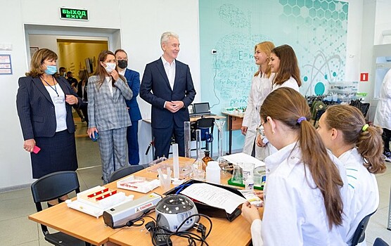 Сергей Собянин рассказал, когда школы вернутся к очному обучению