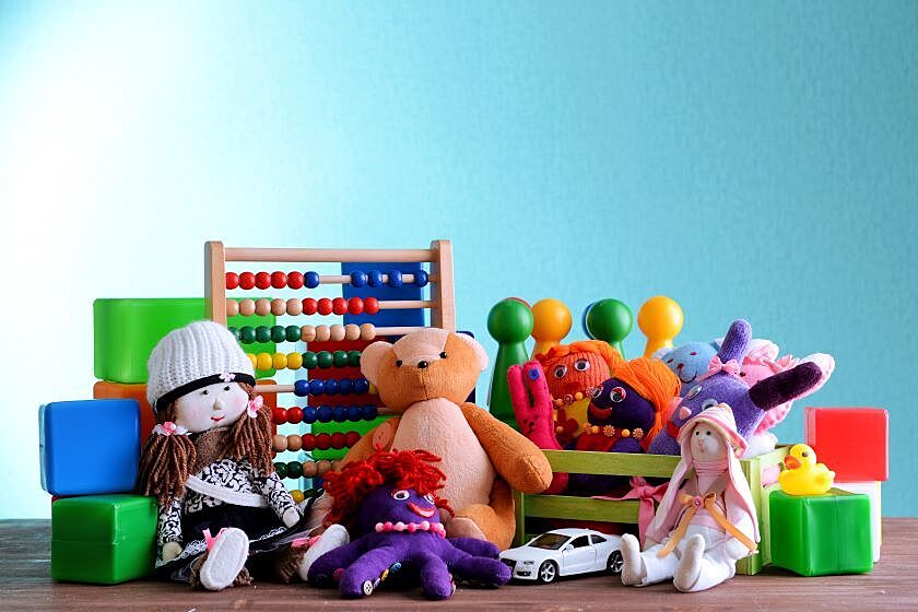 Более трети опасны: эксперты рассказали, какие игрушки на маркетплейсах угрожают здоровью детей