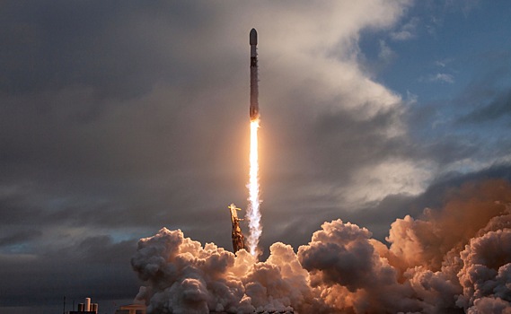 SpaceX вывела на орбиту группу из 47 интернет-спутников Starlink