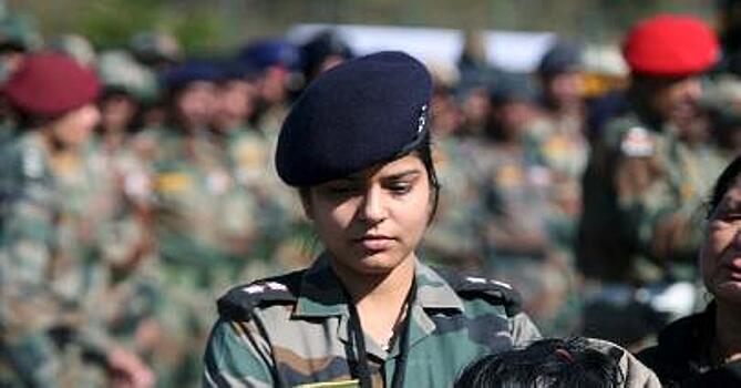 СМИ: в Индии решили назначать женщин военными атташе