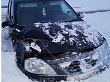 На трассе Скопин – Рязань автомобиль Renault Logan налетел на нож трактора