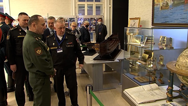 Замминистра обороны РФ Жидко принял участие в открытии Коллегии военно-морских музеев в Петербурге