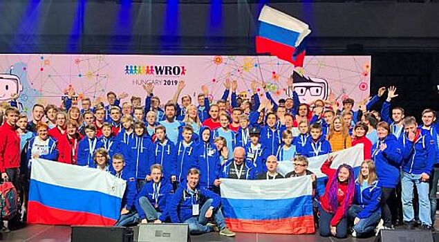 Команда ДВФУ выиграла «бронзу» на Всемирной олимпиаде роботов в Венгрии