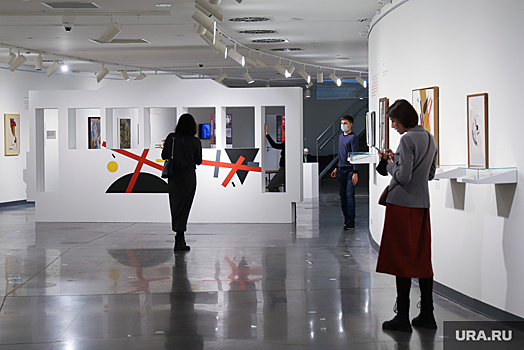 Ельцин Центр срочно принял меры после вандализма с картиной