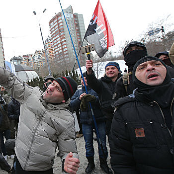 «Голос Правды»: Выходец из «Правого сектора» рассказал, как Порошенко и Аваков управляют радикалами