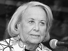 Умерла британская актриса Лиз Смит