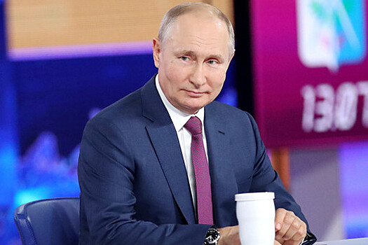 Путин объяснил проведение матчей Евро в Петербурге в условиях коронавируса